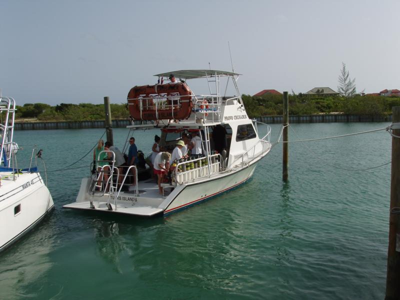 LEAVING PORT FOR A DAY OF DIVING.